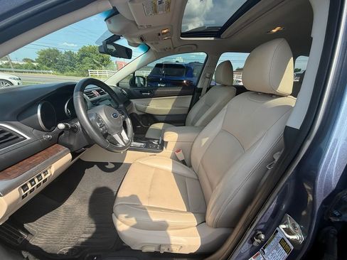 Used 2017 Subaru Outback 2.5i Limited AWD/4WD image 12