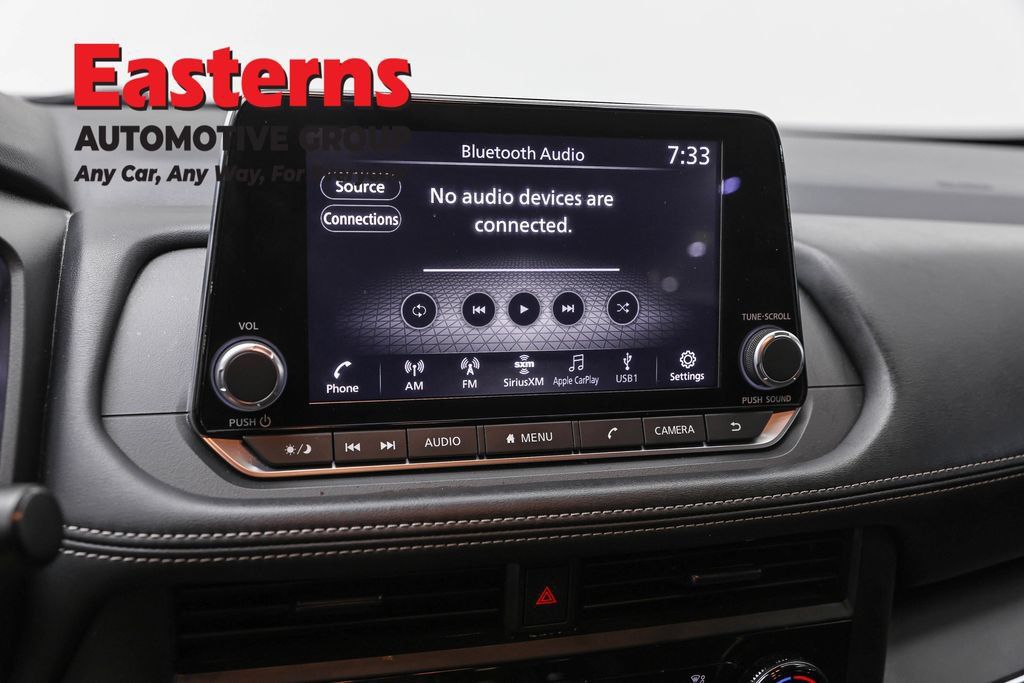 Used 2024 Nissan Rogue S AWD/4WD image 19