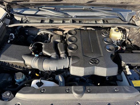 Used 2019 Toyota 4Runner SR5 image 11