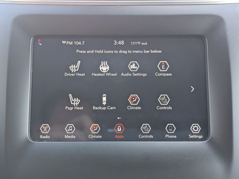 Used 2019 Jeep Cherokee Latitude Plus w/ Cold Weather Group AWD/4WD image 22