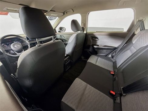 Certified 2023 Nissan Rogue SV image 10