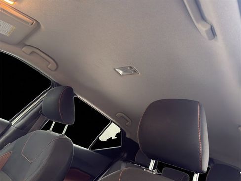 Used 2018 Nissan Kicks SR w/ Exterior Package image 24