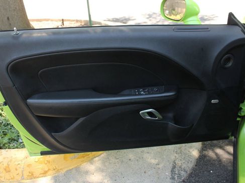 Used 2015 Dodge Challenger R/T Scat Pack w/ Scat Pack Appearance Package RWD image 15