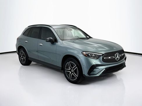 Certified 2026 Mercedes-Benz GLC 300 image 3