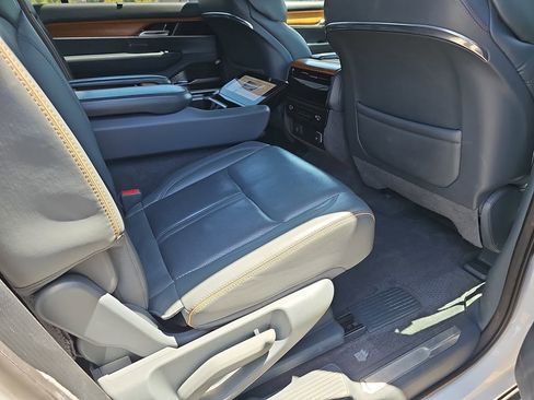 Used 2022 Jeep Grand Wagoneer Series II w/ Convenience Group III AWD/4WD image 14