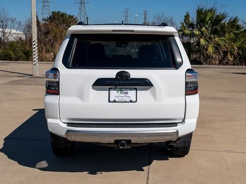 Certified 2023 Toyota 4Runner TRD Off-Road Premium image 3