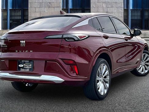 Used 2025 Buick Envista Avenir FWD image 11