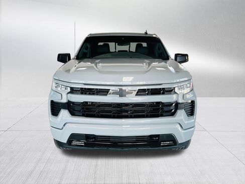 Used 2025 Chevrolet Silverado 1500 RST w/ Convenience Package II image 3