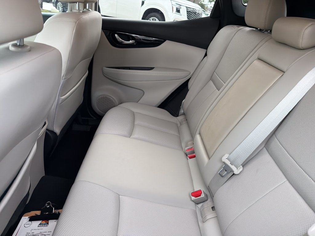 Used 2021 Nissan Rogue Sport SL FWD image 33