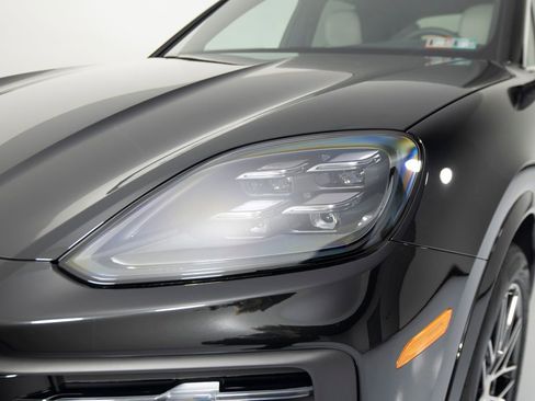 New 2026 Porsche Cayenne AWD/4WD image 37