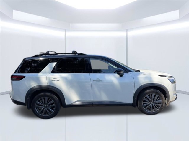 Used 2022 Nissan Pathfinder SL w/ SL Premium Package FWD image 5