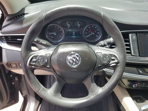 Used 2018 Buick Enclave Essence FWD image 20