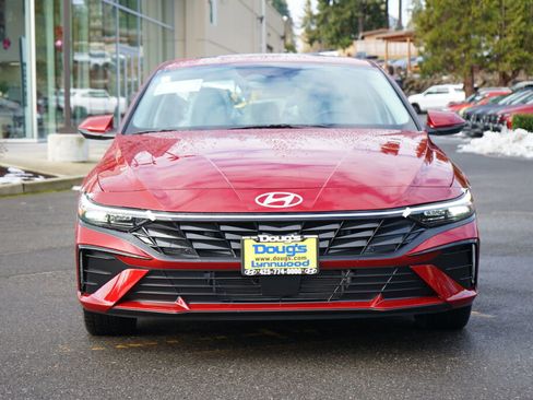 New 2025 Hyundai Elantra Limited image 2