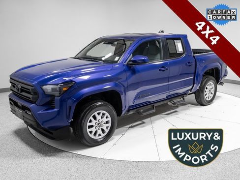 Used 2025 Toyota Tacoma SR5 image 1