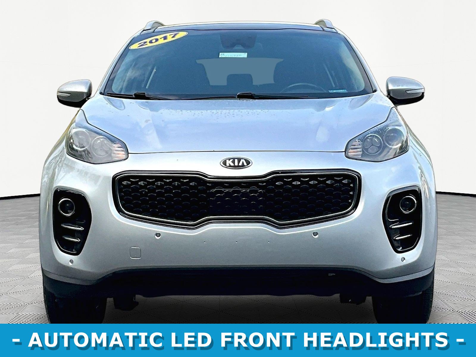 Used 2017 Kia Sportage EX w/ EX Technology Package AWD/4WD image 2