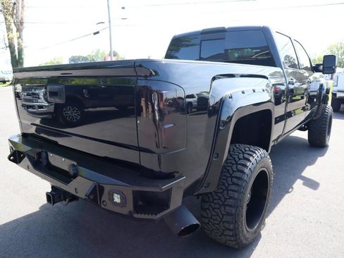 Used 2017 GMC Sierra 2500 Denali w/ Duramax Plus Package image 5