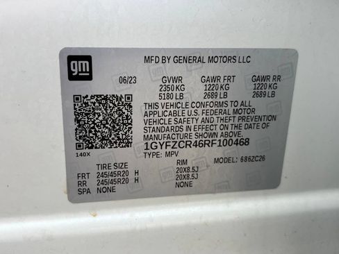 Used 2024 Cadillac XT4 Premium Luxury FWD image 17