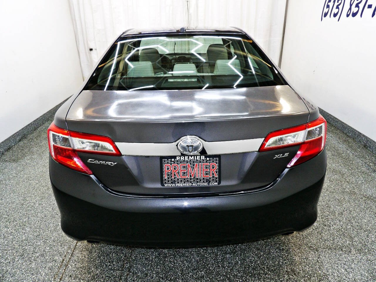 Used 2013 Toyota Camry XLE FWD image 5