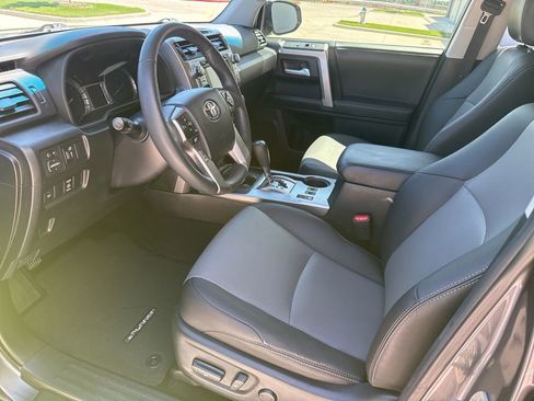 Used 2019 Toyota 4Runner SR5 Premium RWD image 14