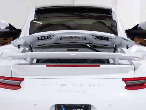 Used 2017 Porsche 911 Turbo S image 16