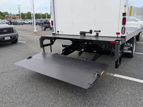 New 2026 Ford E-450 and Econoline 450 Super Duty w/ Power Equipment Group image 7