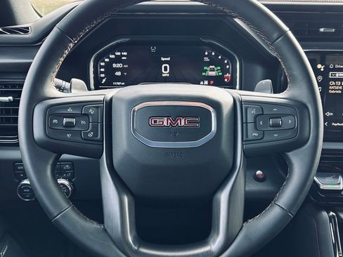 Used 2025 GMC Sierra 1500 AT4 w/ AT4 Premium Package image 24