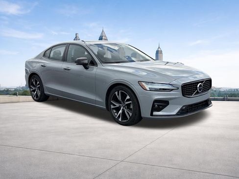 Used 2024 Volvo S60 B5 Core FWD image 24