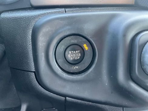 Used 2021 Jeep Wrangler Unlimited Sport image 18