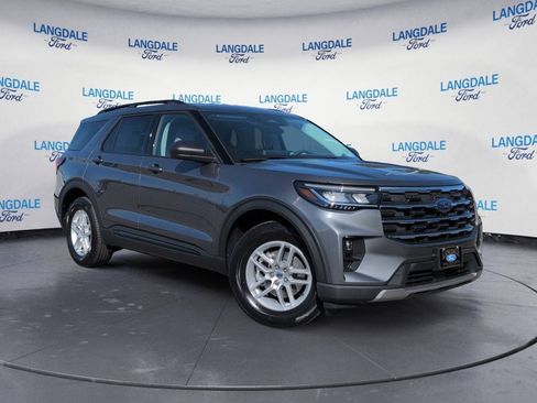 New 2026 Ford Explorer Active w/ Active Comfort Package RWD image 2