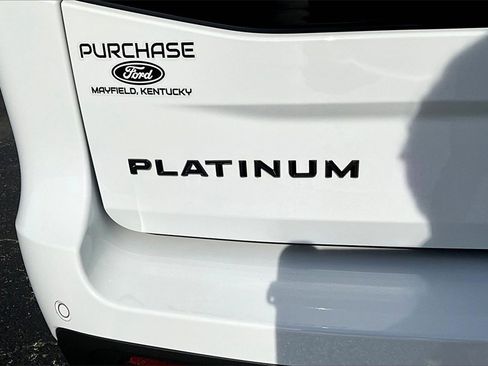 New 2026 Ford Expedition Platinum w/ Stealth Performance Package image 9
