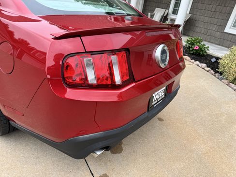 Used 2011 Ford Mustang GT Premium RWD image 35