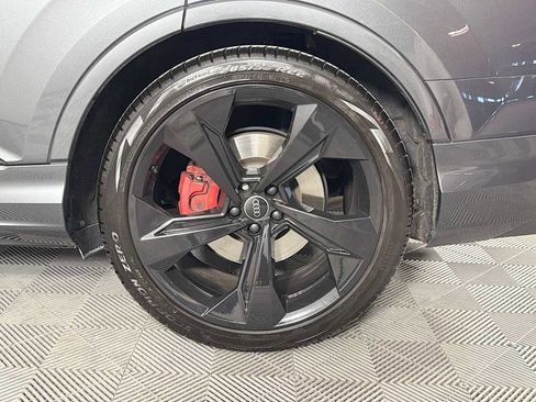 Used 2023 Audi SQ7 Premium Plus w/ Towing Package image 29