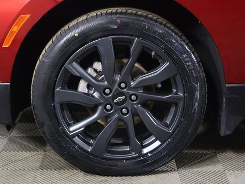 Used 2023 Chevrolet Equinox RS AWD/4WD image 22