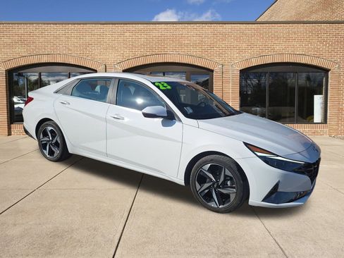 Certified 2023 Hyundai Elantra Limited image 1