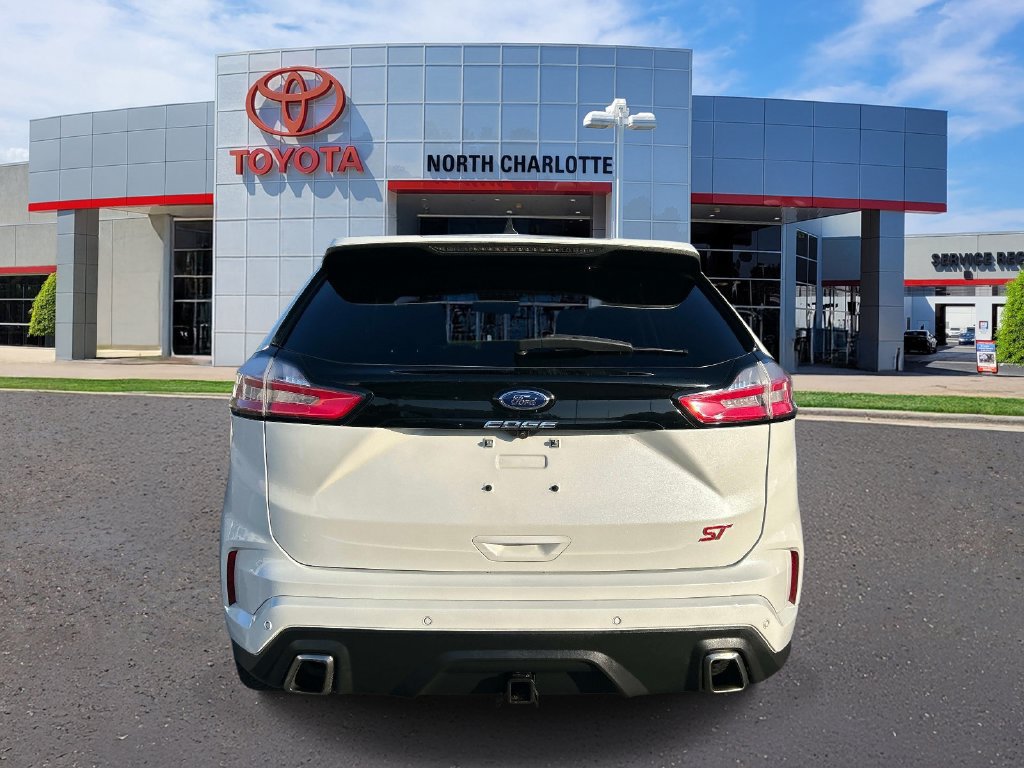 Used 2022 Ford Edge ST w/ Equipment Group 401A AWD/4WD image 6