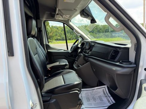 Used 2024 Ford Transit 250 148 Medium Roof RWD image 30