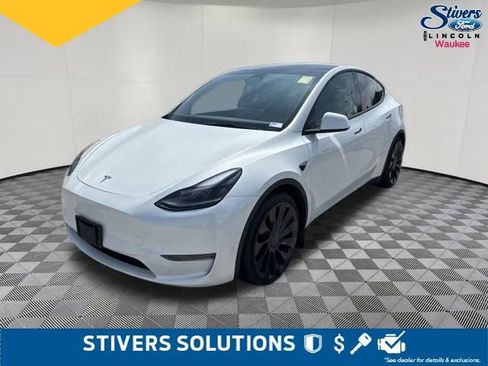 Used 2023 Tesla Model Y Performance image 9