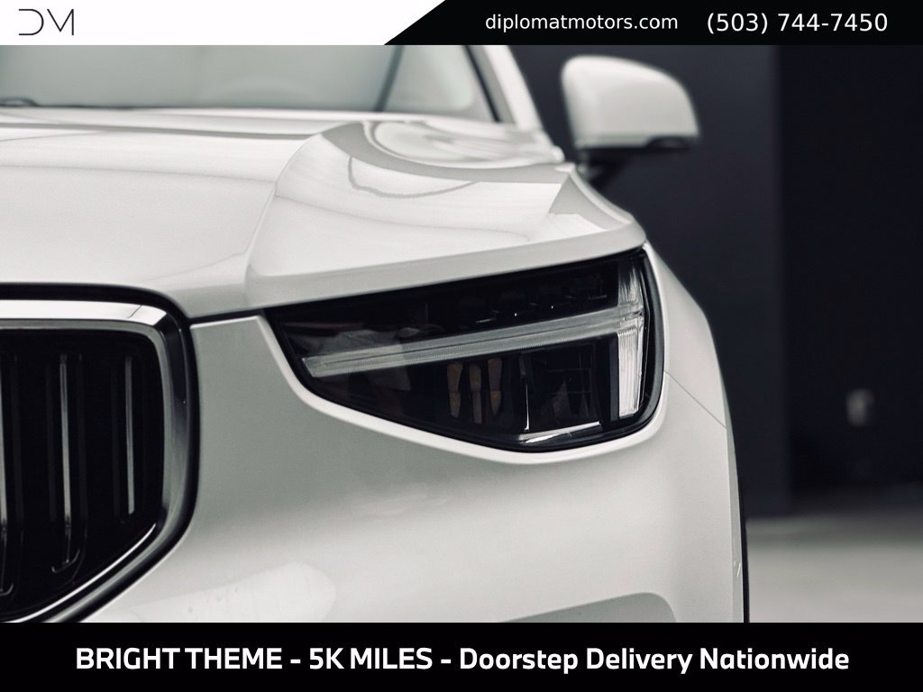 Used 2025 Volvo XC40 B5 Core w/ Protection Package Premier AWD/4WD image 13