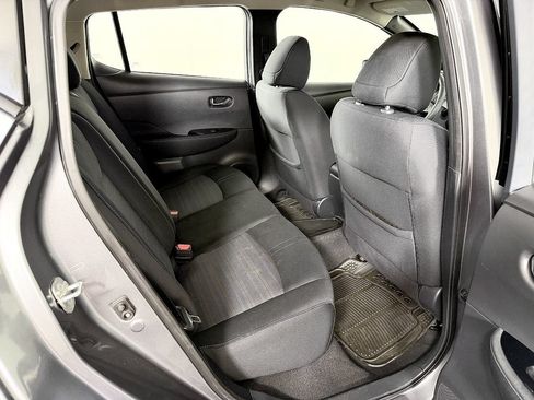 Used 2019 Nissan Leaf SV w/ SV Technology Package FWD image 41