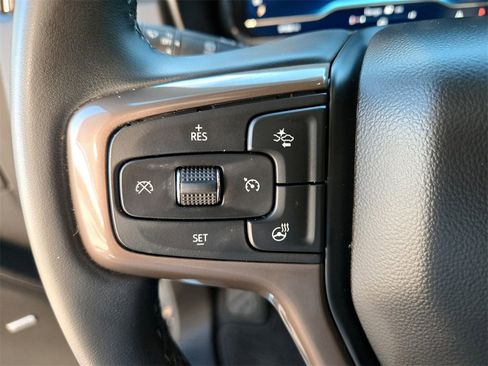 Used 2023 Chevrolet Tahoe High Country image 15