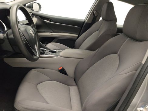 Used 2022 Toyota Camry LE FWD image 17
