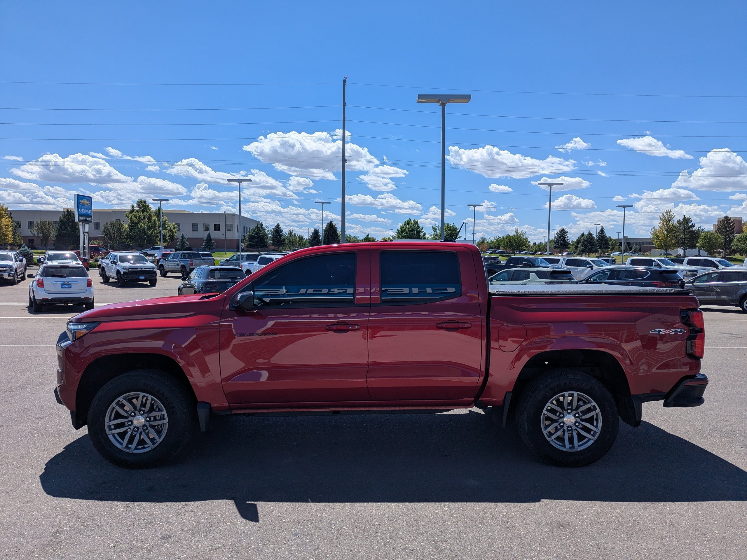 Used 2026 Chevrolet Colorado LT w/ LT Convenience Package AWD/4WD image 8