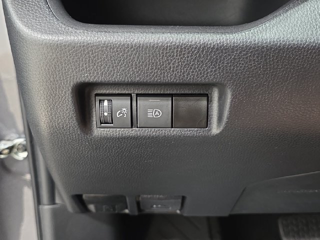 Certified 2023 Toyota RAV4 LE AWD/4WD image 23