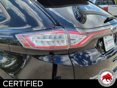 Used 2018 Ford Edge SE FWD image 13