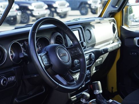 Certified 2019 Jeep Wrangler Sport AWD/4WD image 26