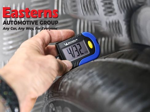 Used 2019 Kia Cadenza Premium image 31