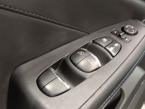 Used 2017 Nissan Maxima SR w/ Midnight Edition FWD image 27