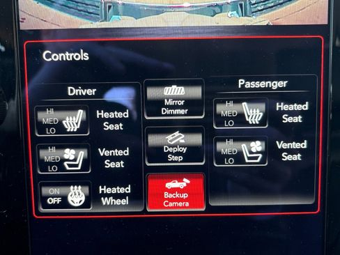 Used 2021 RAM 1500 Laramie w/ Bed Utility Group image 29