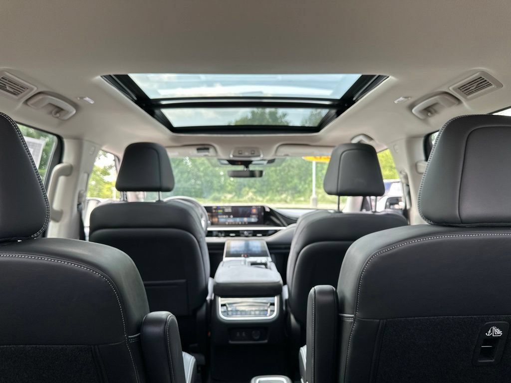 Certified 2026 INFINITI QX80 Luxe w/ Exterior Package AWD/4WD image 35
