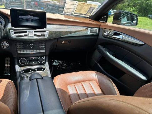 Used 2016 Mercedes-Benz CLS 400 image 11